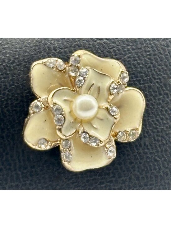 Vintage Enameled Dogwood Post Earrings Cream Enamel Faux Pearl Clear Rhinestones - Picture 5 of 8